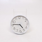 Bílé analogové hodiny Hama PG220