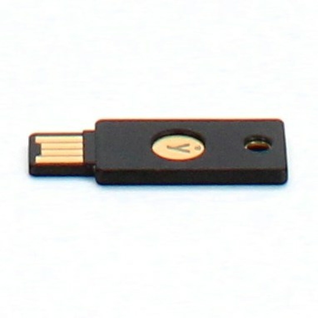 USB klíč Yubico YubiKey 5 NFC