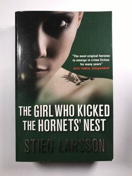 Stieg Larsson: The Girl Who Kicked the Hornets' Nest Měkká…