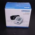 Měřící přístroj značky Omron X3