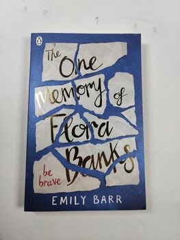 Emily Barr: The One Memory of Flora Banks Měkká (2017)